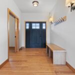 1560 Tacoma Beach Foyer Bench