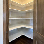 3320 Cottage Hill Corner Walk-In Pantry